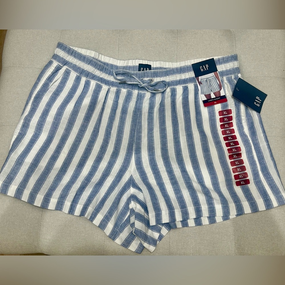 Gap linen shorts. XL. BRAND NEW